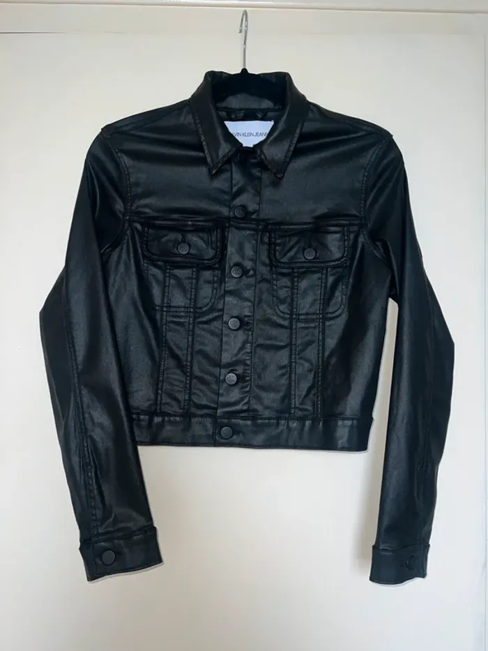 Veste CK T34 🖤