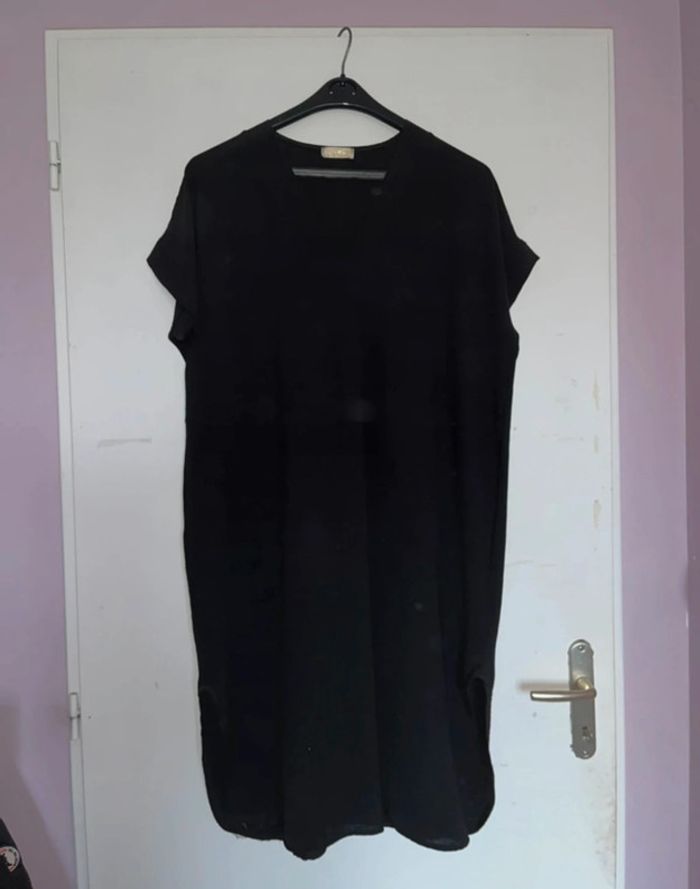 robe noir