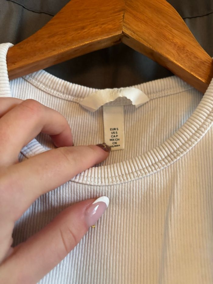 Top court blanc H&M - photo numéro 2