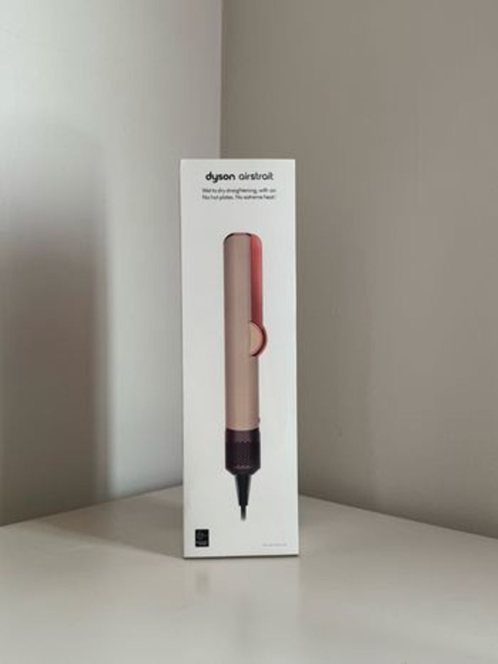 Dyson Airstrait - Neuf, jamais utilisé !