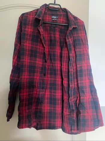 Chemise rouge