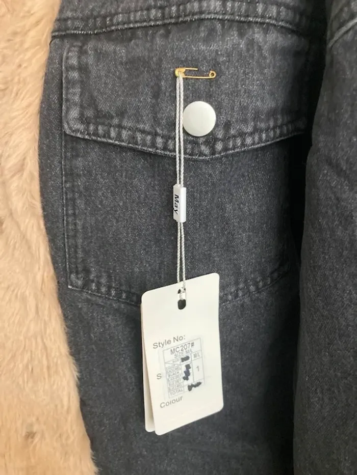 Veste en jeans noire Taille M/L - photo numéro 5