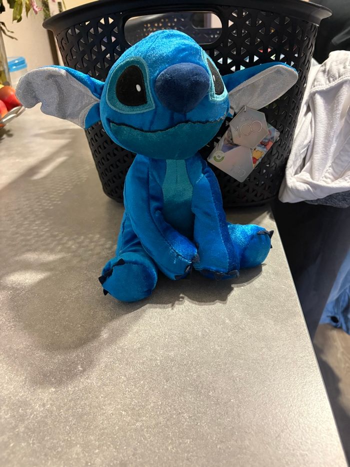 Peluche stitch 100 ans