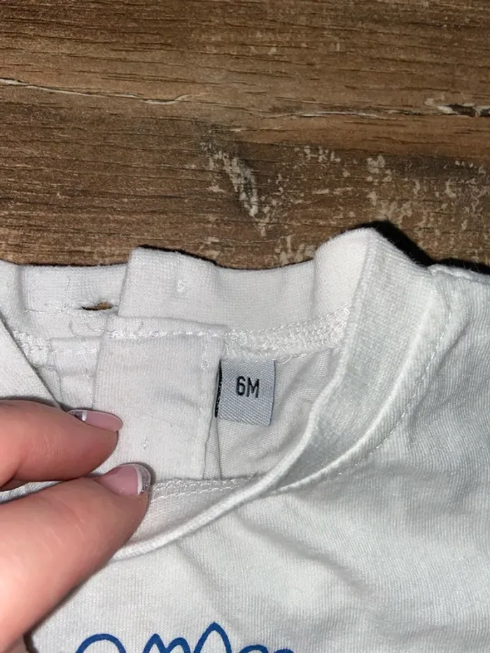 T-shirt manches courtes . - photo numéro 3