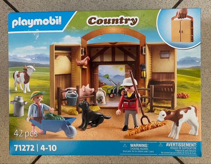 Playmobil country 71272 La valisette transportable: l’étable