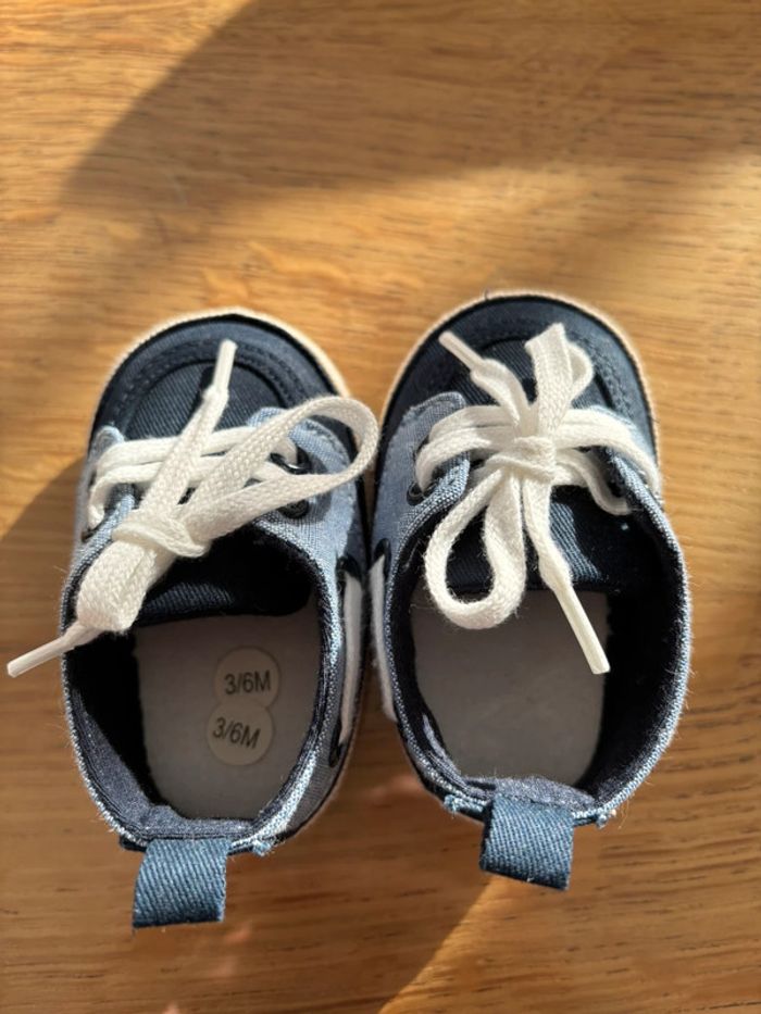 Lot 6 paires de chaussures garçon différente taille - photo numéro 6