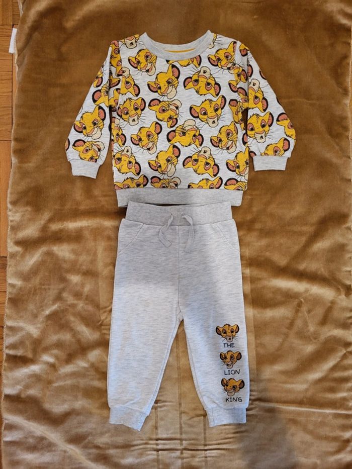 Joli Ensemble jogging Disney Le Roi Lion 12/18 mois 86 cm