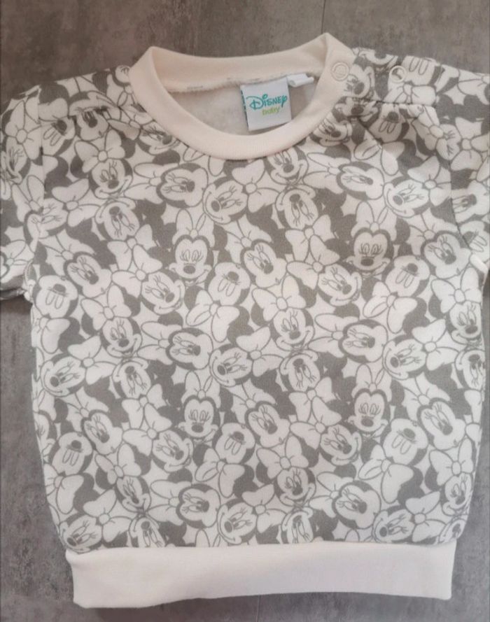 Sweatshirt bébé fille 6 mois Minnie NEUF - photo numéro 2