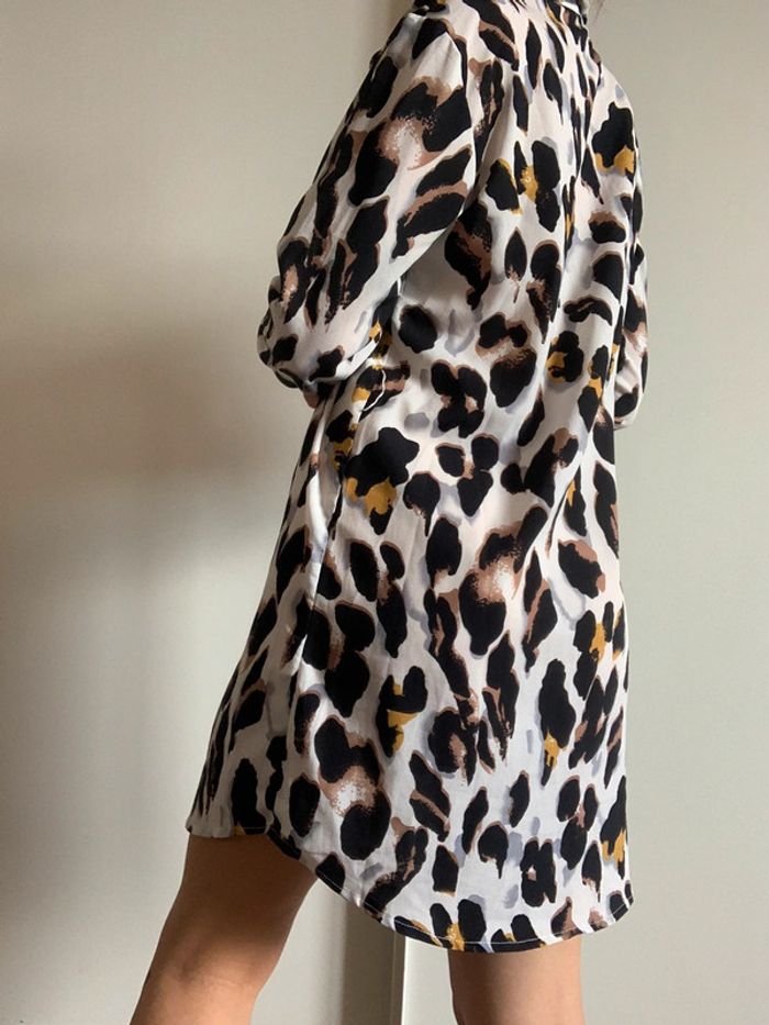 Robe chemise blanche léopard shein taille Xs 34 - photo numéro 3