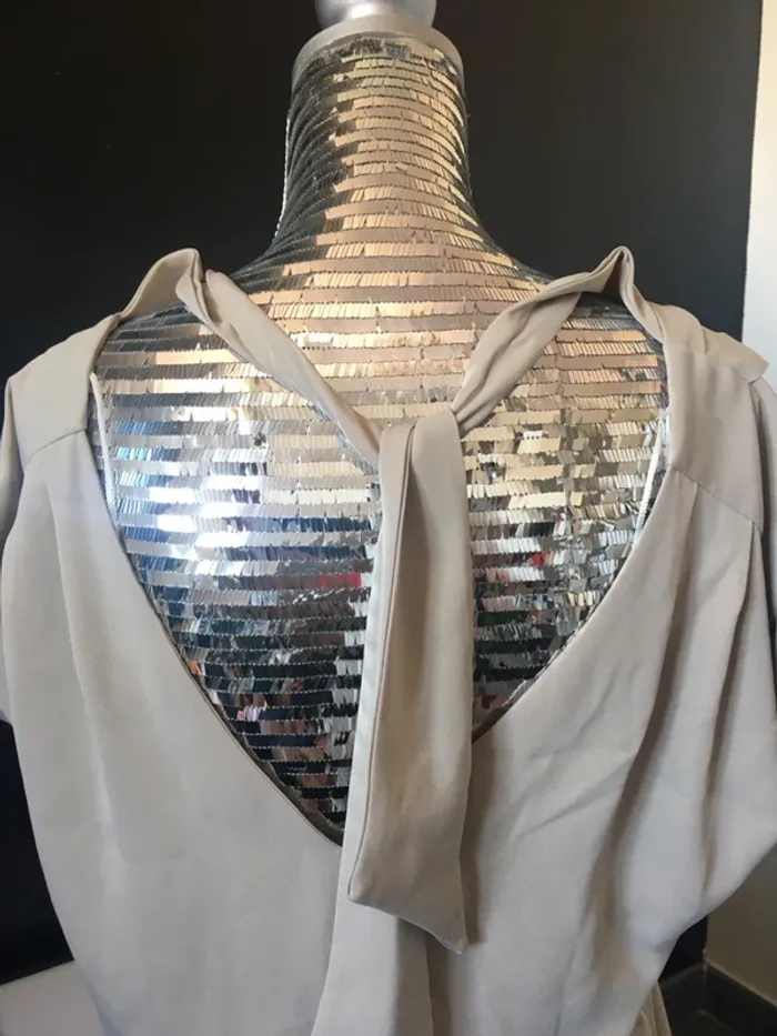 Robe fluide beige - photo numéro 3