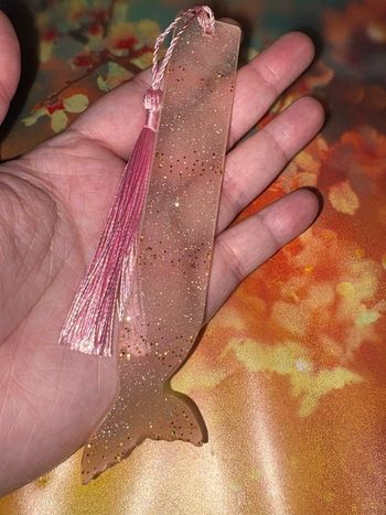 Marque page en forme de « queue de sirène » 