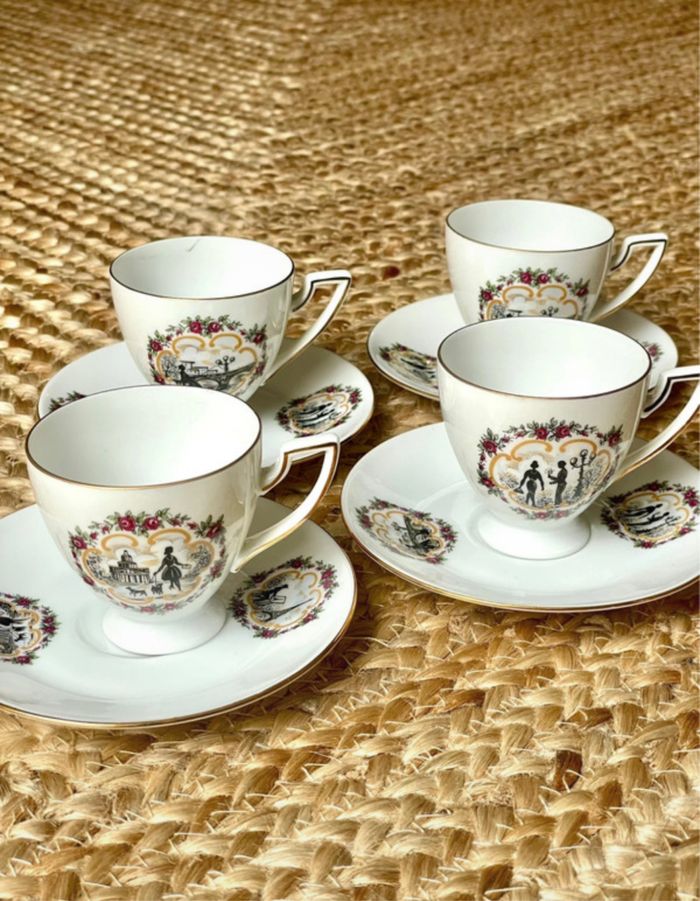 Tasses et sous tasses porcelaine Royal Tettau