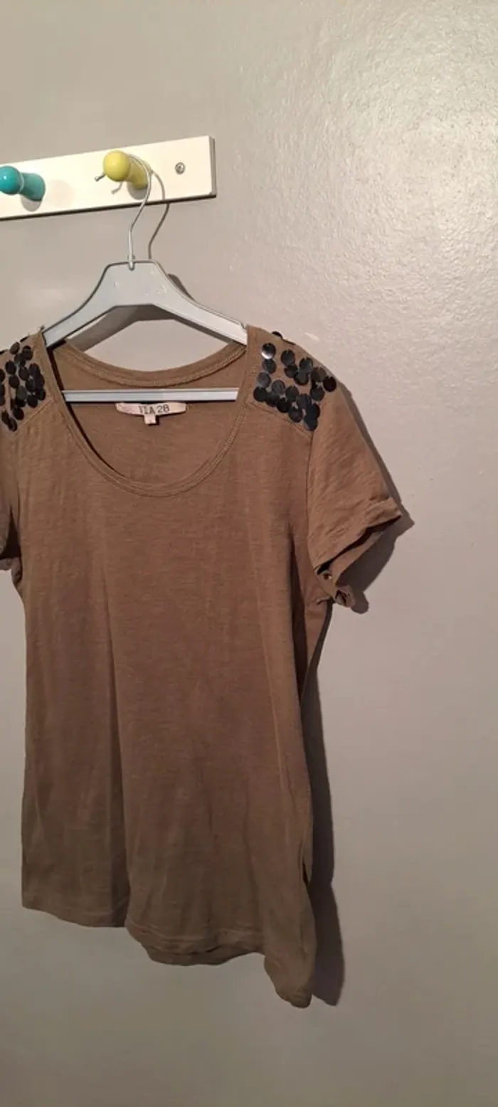 T Shirt marron/kaki - Marque Via 28 - Taille 40 - Bon état. - photo numéro 5