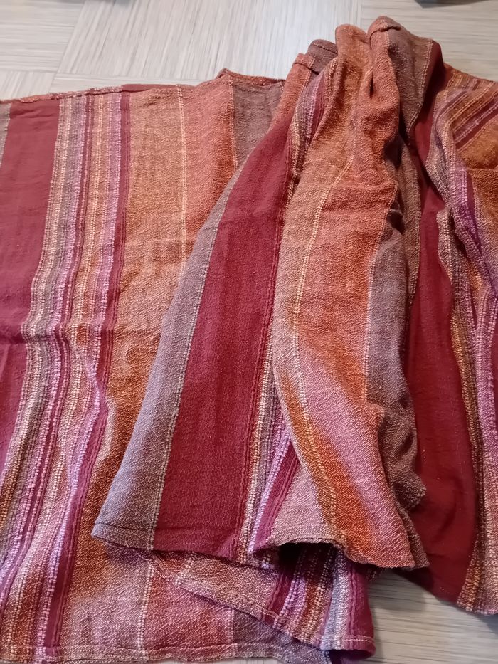 Tissu porté le bébé