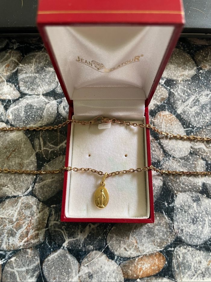 Collier et pendentif miraculeuse en plaqué or - photo numéro 4