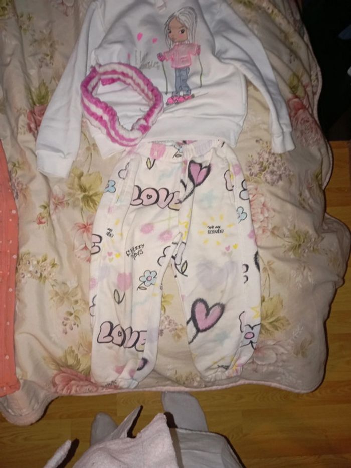 Lot fille 4;6 ans - photo numéro 2