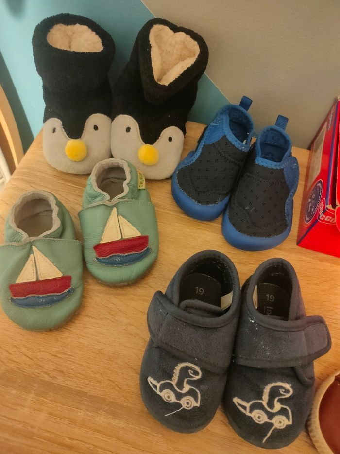 Chaussures et chaussons taille 19 - photo numéro 4