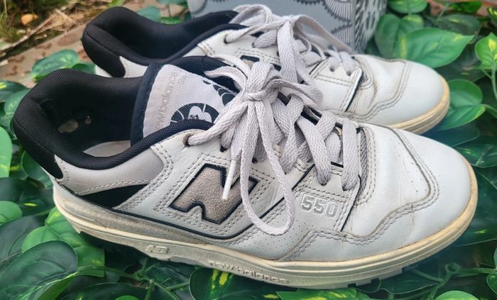 New Balance 550 – Blanc/Bleu – T.37 – Bon état - photo numéro 2