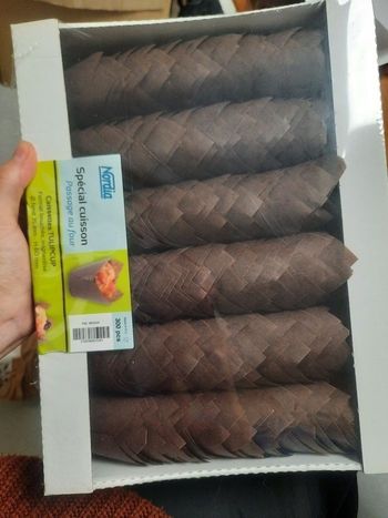 300 caissettes tulipcup marron pour cuisson muffin 35mm sur 60mm idéal anniversaires bapteme