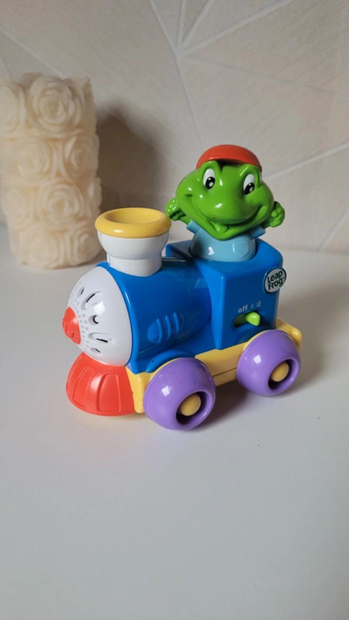 Petit train jouet - photo numéro 2