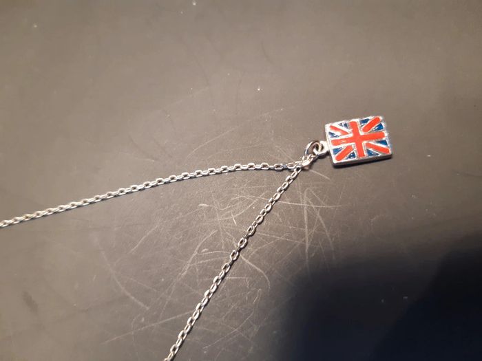 Nilaï collier chaîne pendentif drapeau anglais en tbe