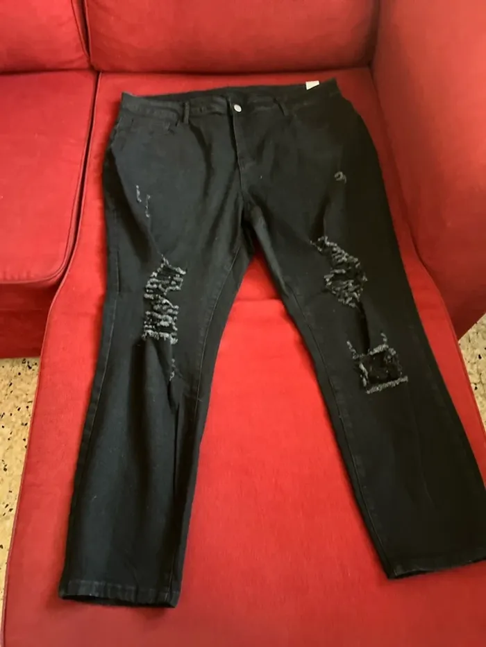 Jean noir troué SHEIN neuf