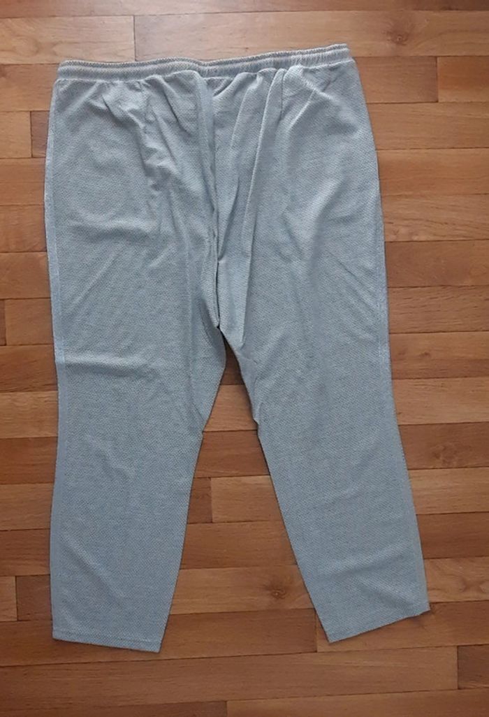 Pantalon gris et blanc Neuf Taille 52 - photo numéro 2
