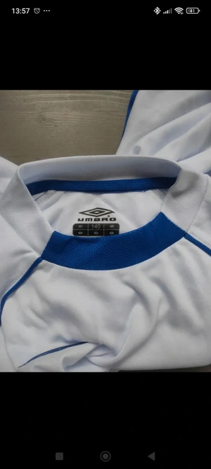 Tee shirt de foot manches longues Umbro 10 ans - photo numéro 5
