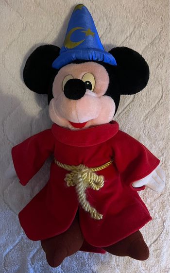 Peluche Mickey magicien