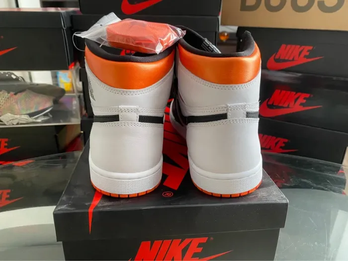 Jordan 1 high retro orange vif - photo numéro 11