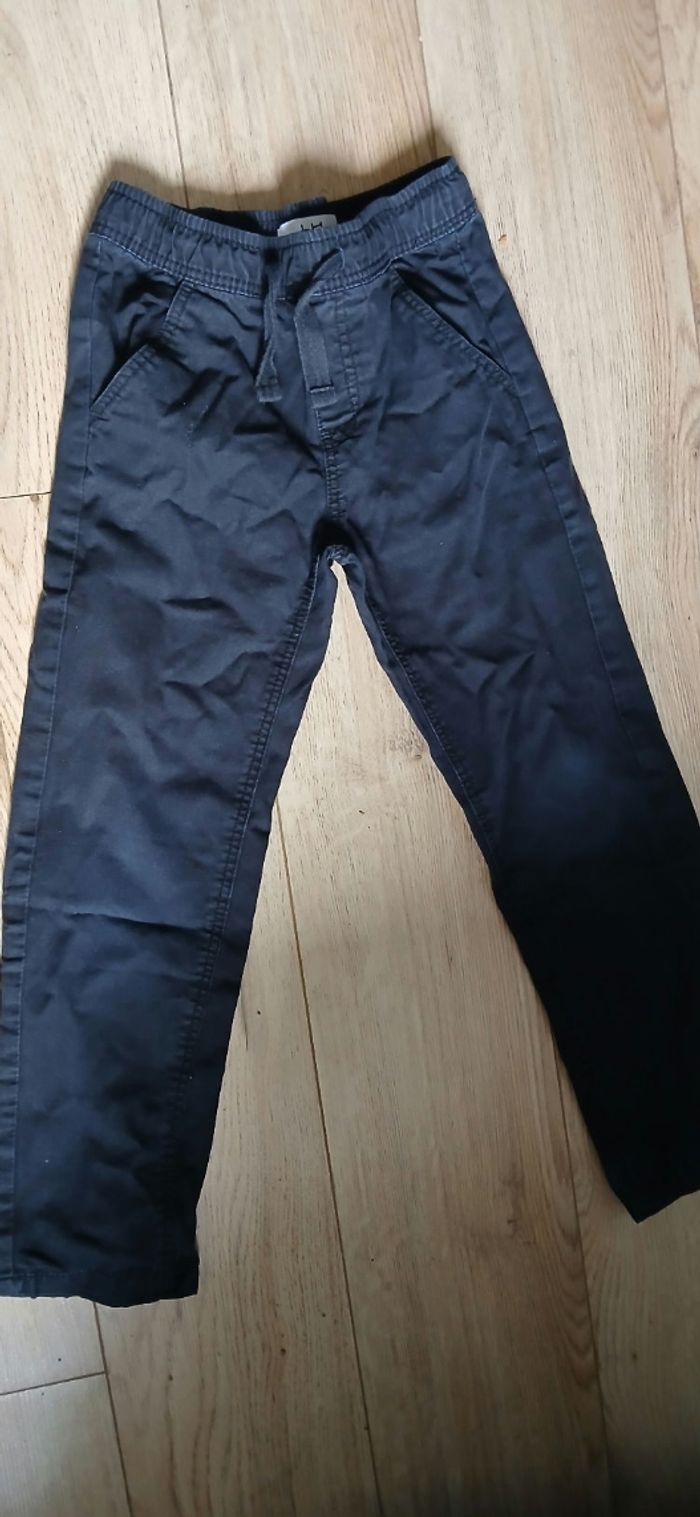 Pantalon garcon  taille 6 ans