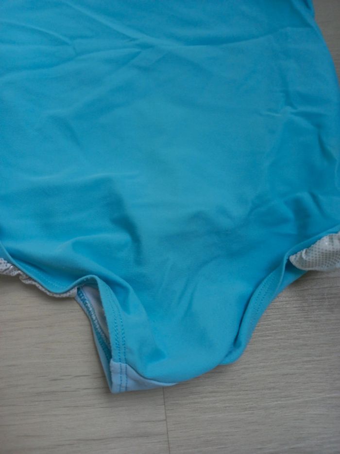Maillot de bain Disney Frozen taille 122 / 128 - photo numéro 3