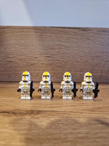 Figurines type lego 4 Clones de la 327ème star wars
