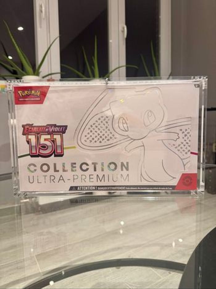 Protection acrylique aimantée pour UPC Pokémon Mew - Boîte plexi premium neuve