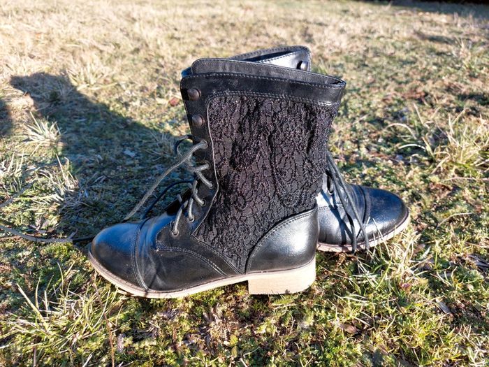 Boots noires dentelle Naf Naf - photo numéro 2