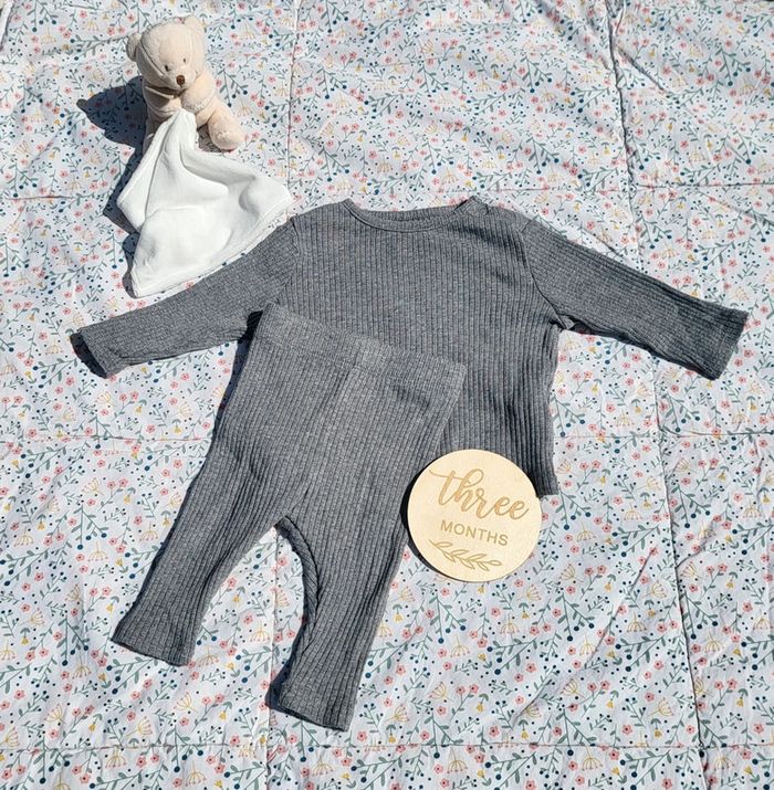 Ensemble gris côtelé Kiabi