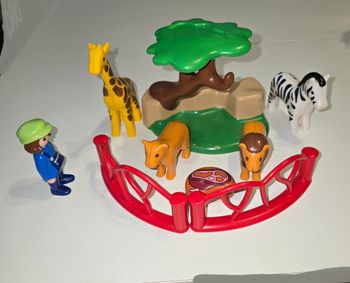 123 playmobil l'enclos des lions 9378 + girafe et zèbre