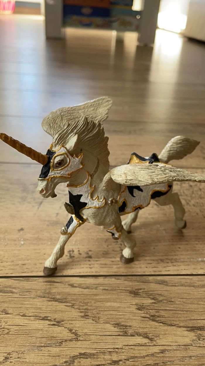 Figurine licorne Papo Pégase Tbe
