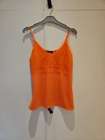 Débardeur en satin et dentelle
