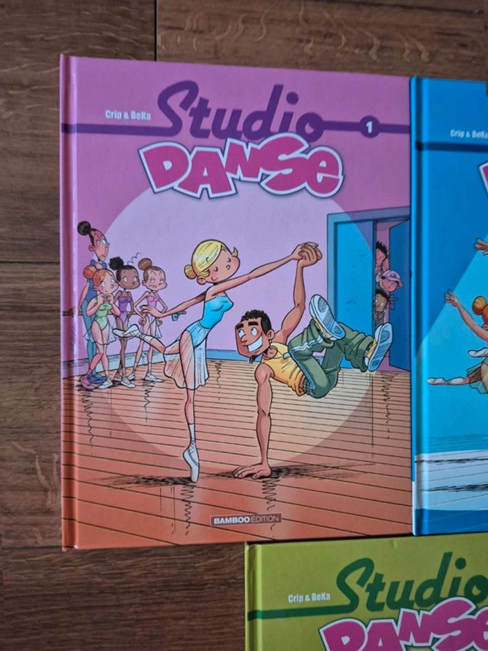 Lot de 3 bandes dessinées Studio Danse - photo numéro 2