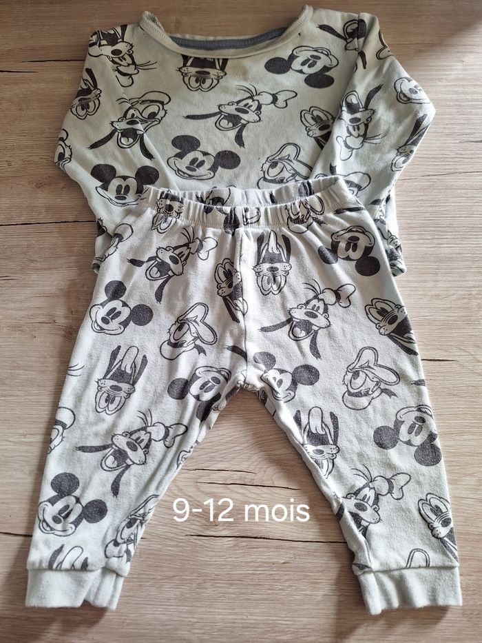 Pyjamas 12 mois