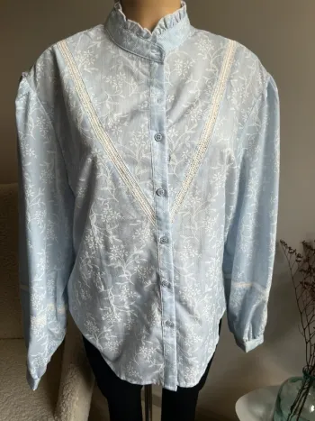 Chemise à rayures très raffinée