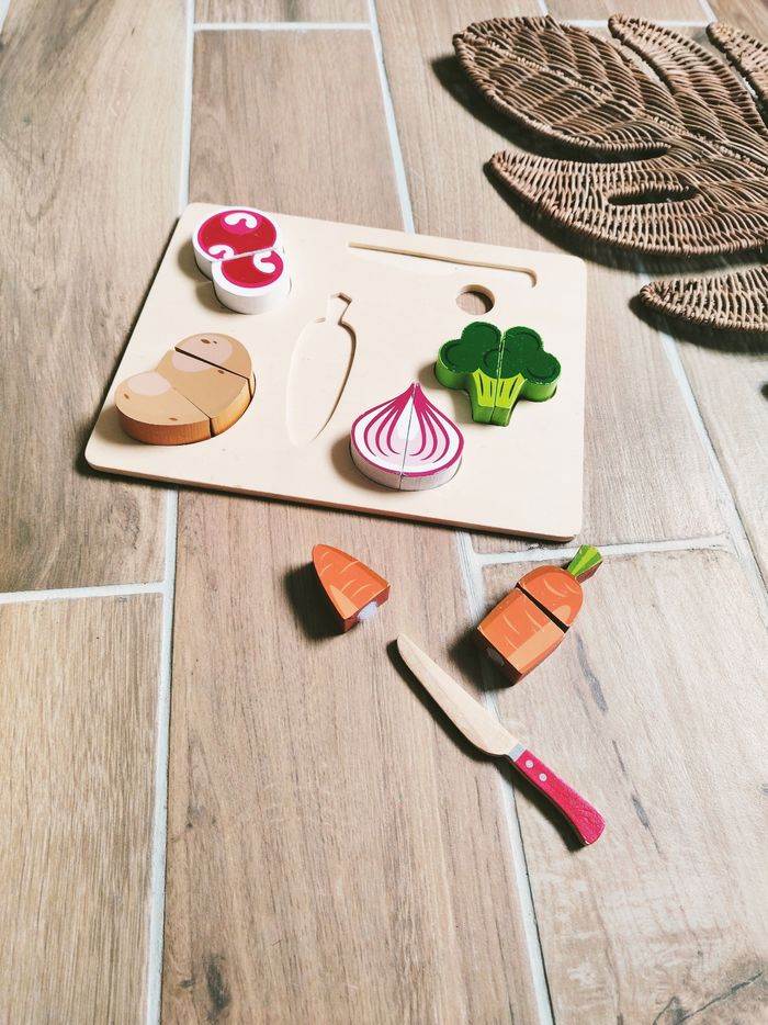 🥦Dinette puzzle 2 en 1 avec légumes à scratch sur plateau en bois