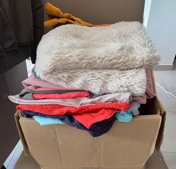 Lot vêtements fille 8 ans