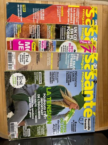 Lot 5 magazines santé magazine Année 2023