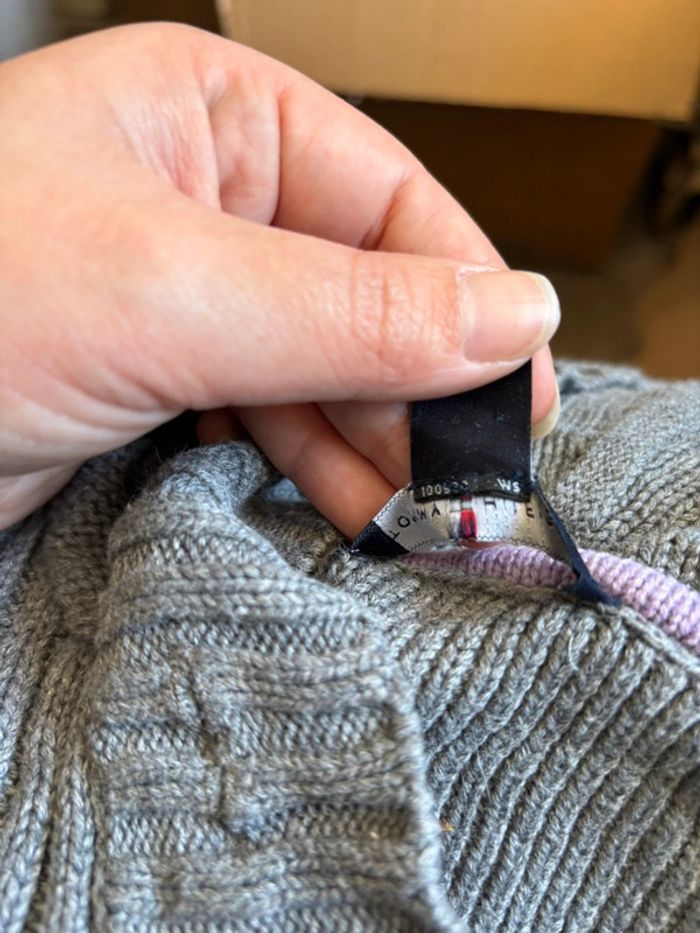 Pull à boutons gris Tommy Hilfiger - photo numéro 11