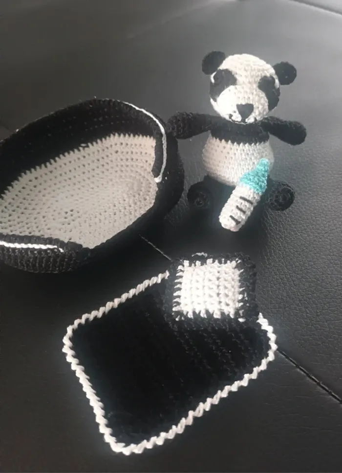 Nurcerie amigurimi panda neuf - photo numéro 2