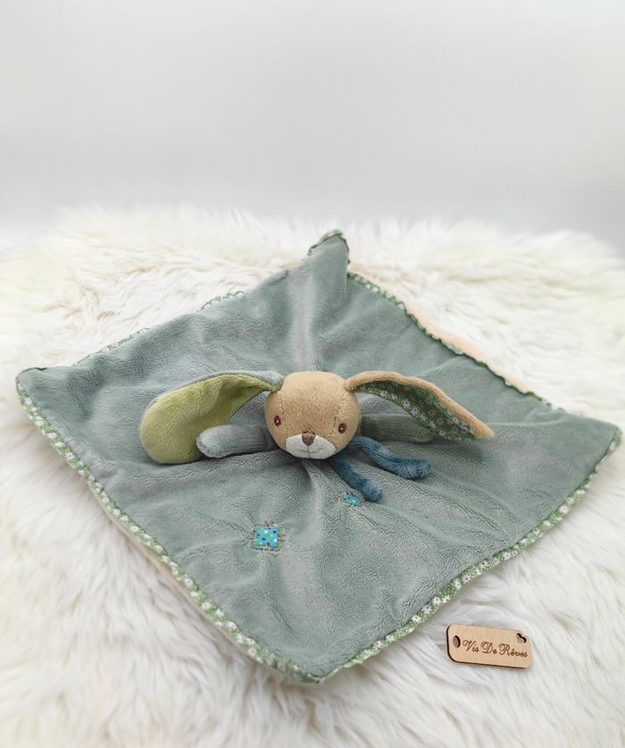 Doudou Plat Lapin Vert Beige Fleur Carré Bukowski - photo numéro 3