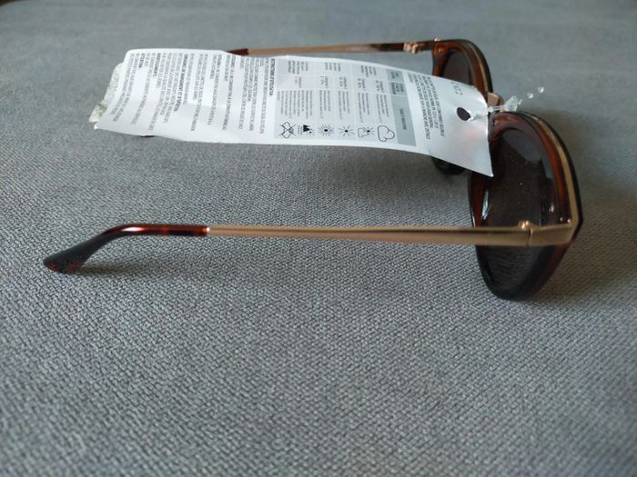 Lunettes de soleil écaille & doré – Neuves avec étiquette - photo numéro 3