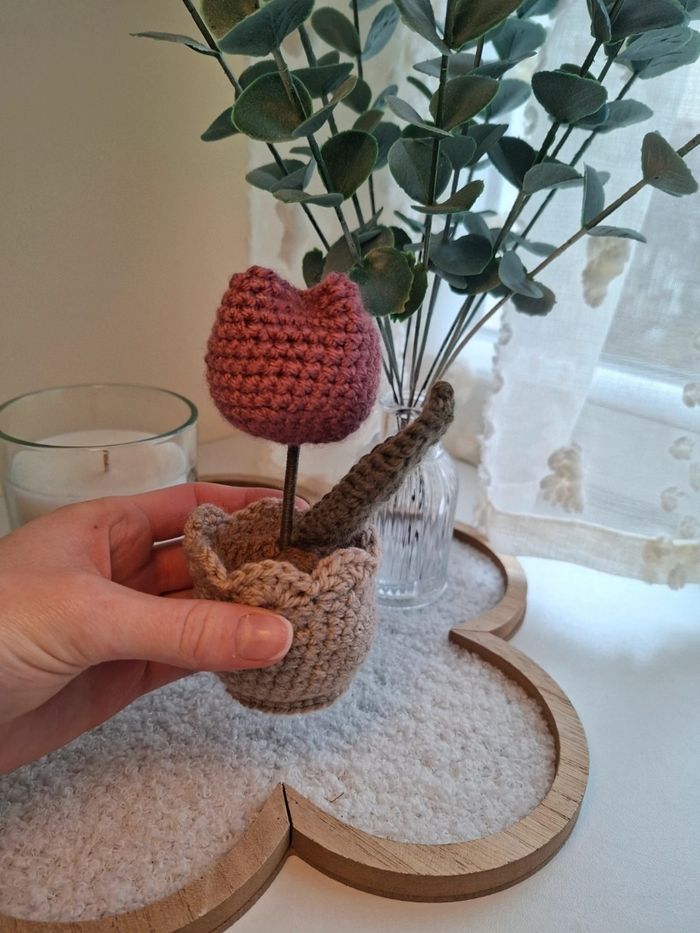 Pot tulipe en crochet - photo numéro 2